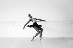 ballet-dancer-black-and-white-black-and-white-1820144